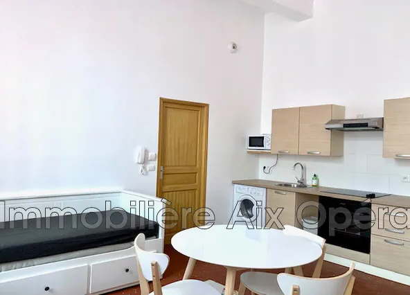 Appartement T2 meublé au cœur d'Aix-en-Provence, 33 m² - Investissement ou résidence