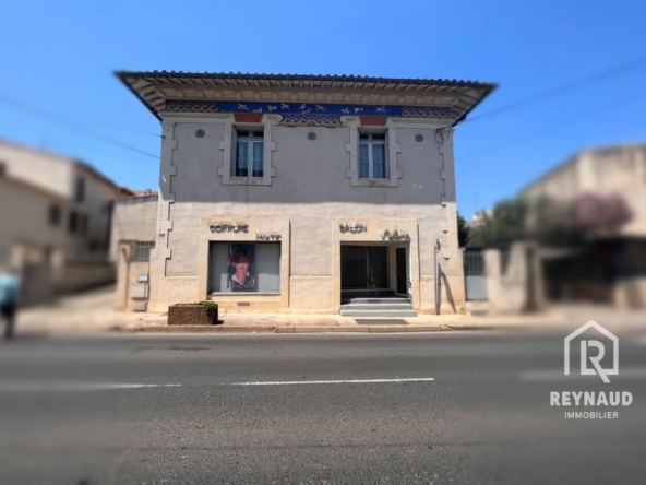 Maison de caractère avec potentiel commercial à Paulhan - 6 pièces