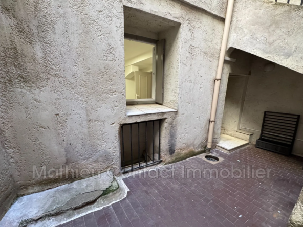 Appartement de 3 pièces à vendre à Nîmes Écusson, avec extérieur privé