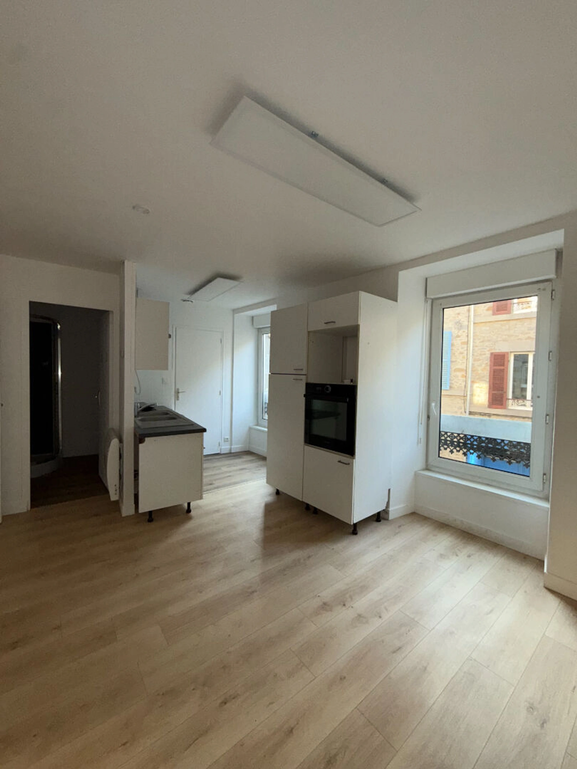 Appartement T2 rénové avec terrasse à Saint-Brieuc en vente 