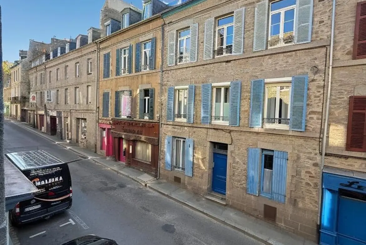 Appartement T2 rénové avec terrasse à Saint-Brieuc en vente 