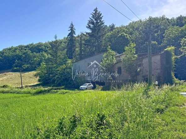 Maison isolée avec grand terrain à ST IZAIRE | Spacieux et rénovable