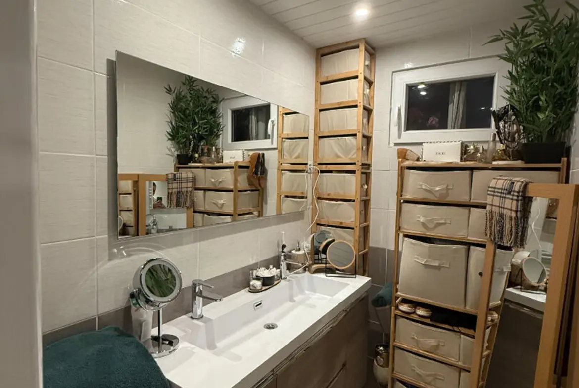 Maison atypique de 74 m² avec terrasses privées à Saint-Brieuc 