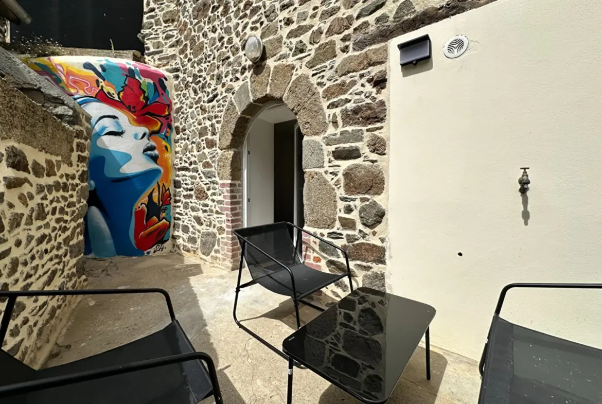 Investissement locatif de qualité au centre de Saint-Brieuc avec 3 chambres et cour privée 