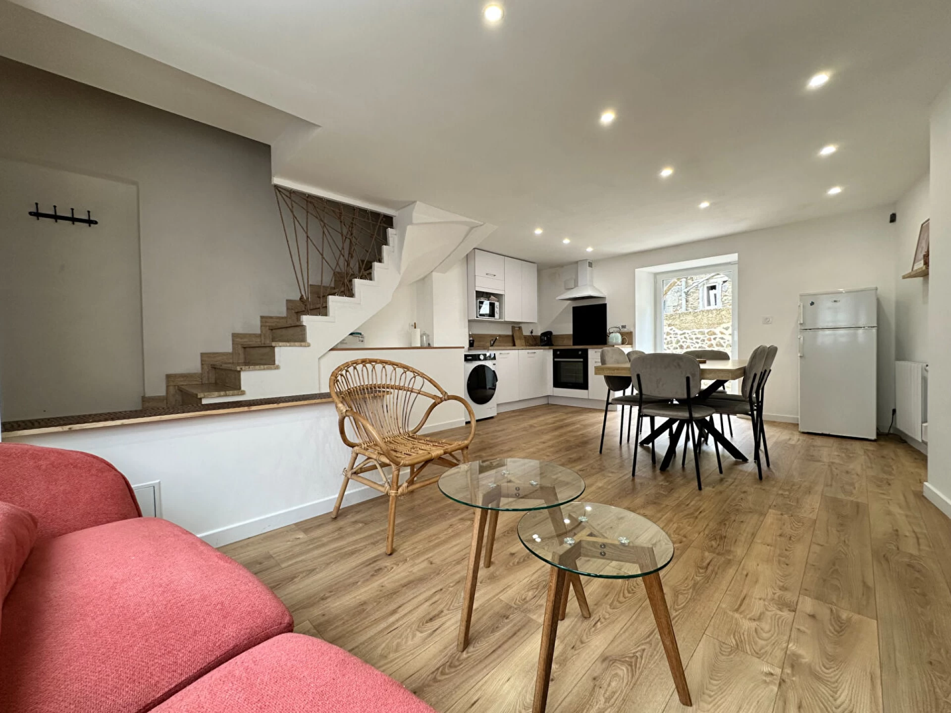 Investissement locatif de qualité au centre de Saint-Brieuc avec 3 chambres et cour privée 