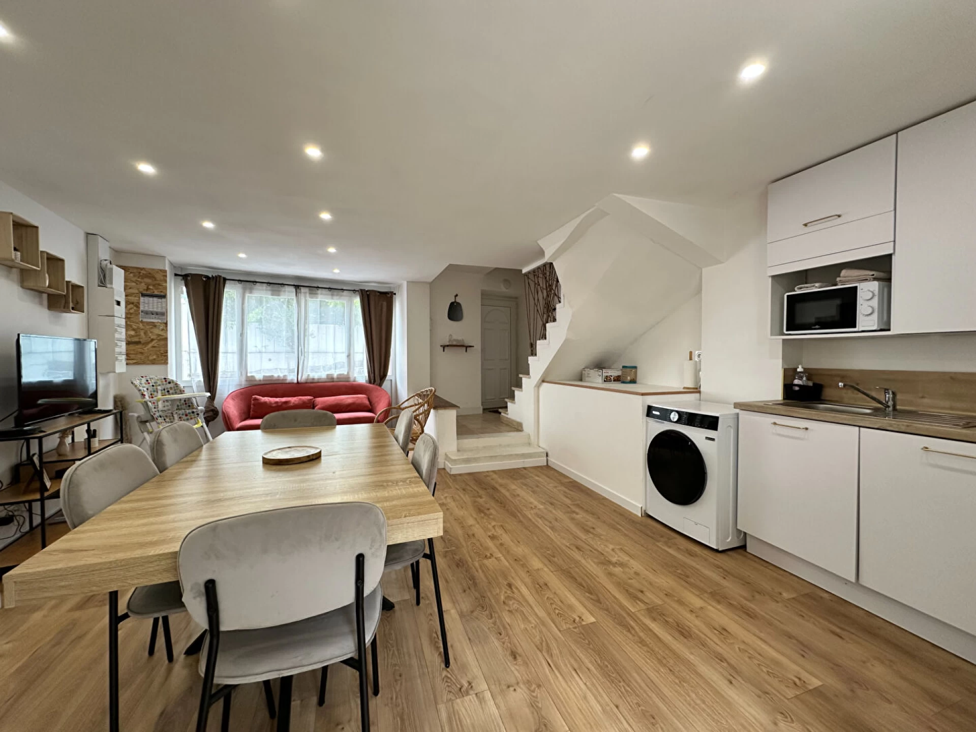 Investissement locatif de qualité au centre de Saint-Brieuc avec 3 chambres et cour privée 
