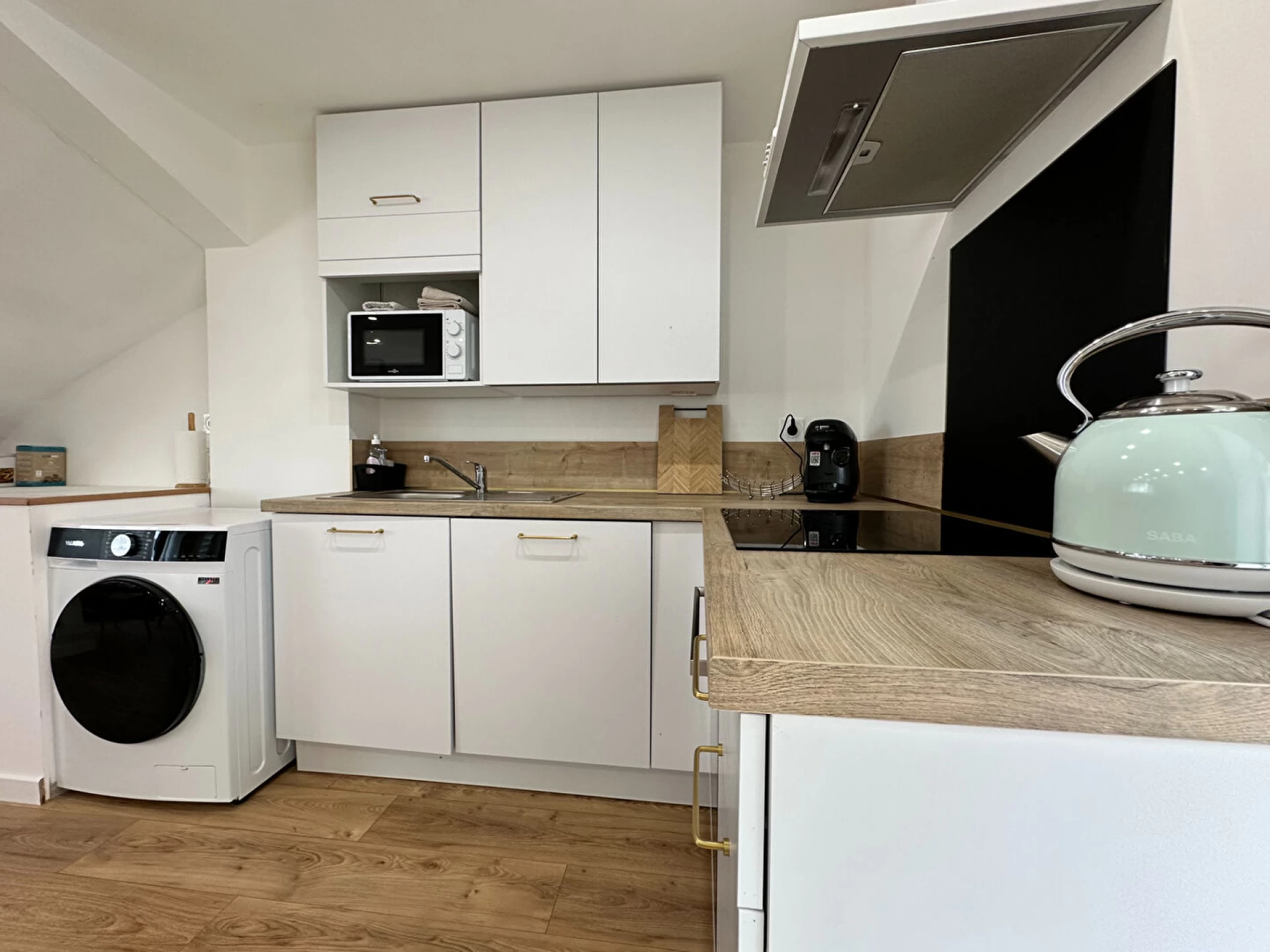 Investissement locatif de qualité au centre de Saint-Brieuc avec 3 chambres et cour privée 