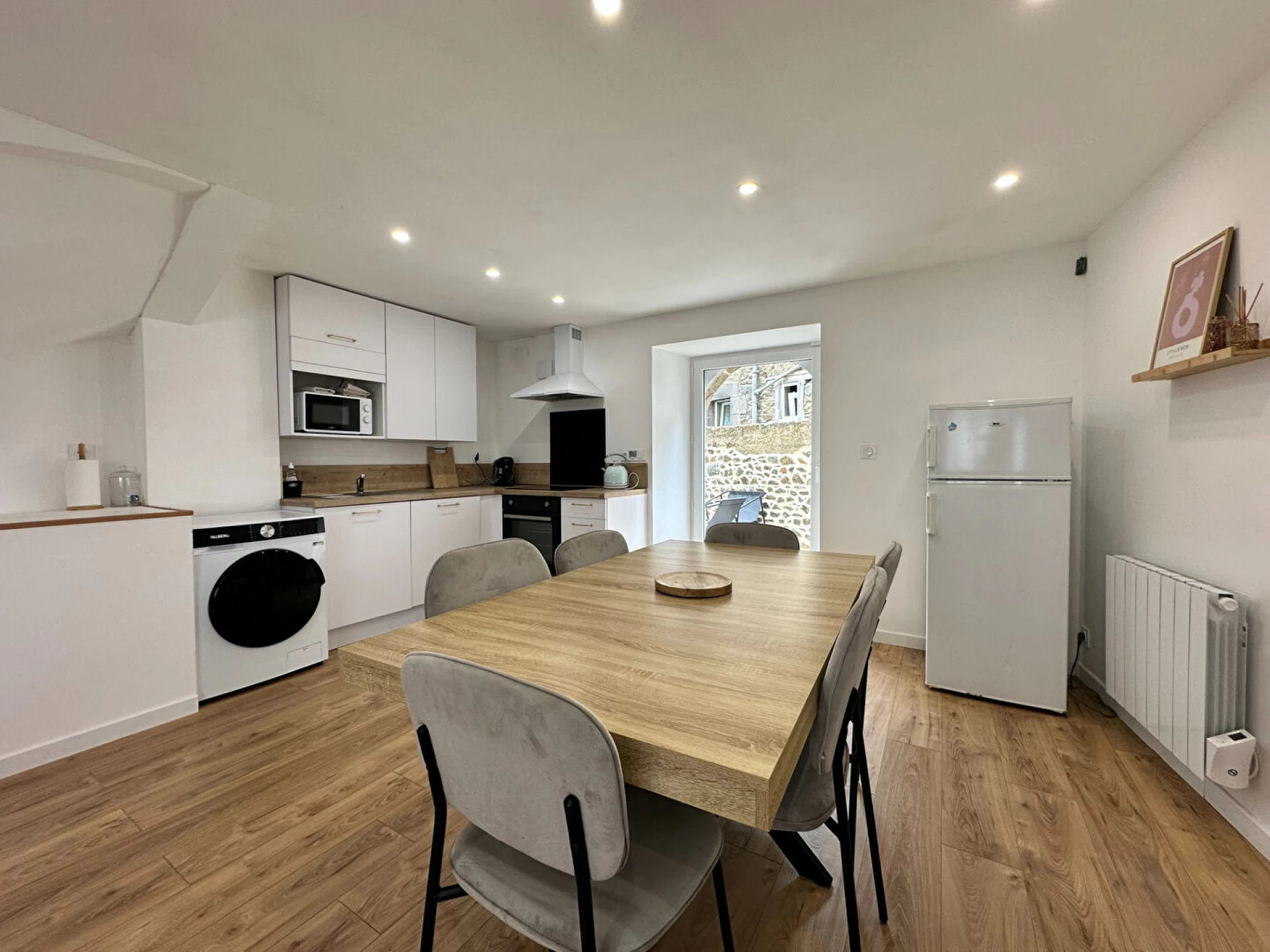 Investissement locatif de qualité au centre de Saint-Brieuc avec 3 chambres et cour privée 