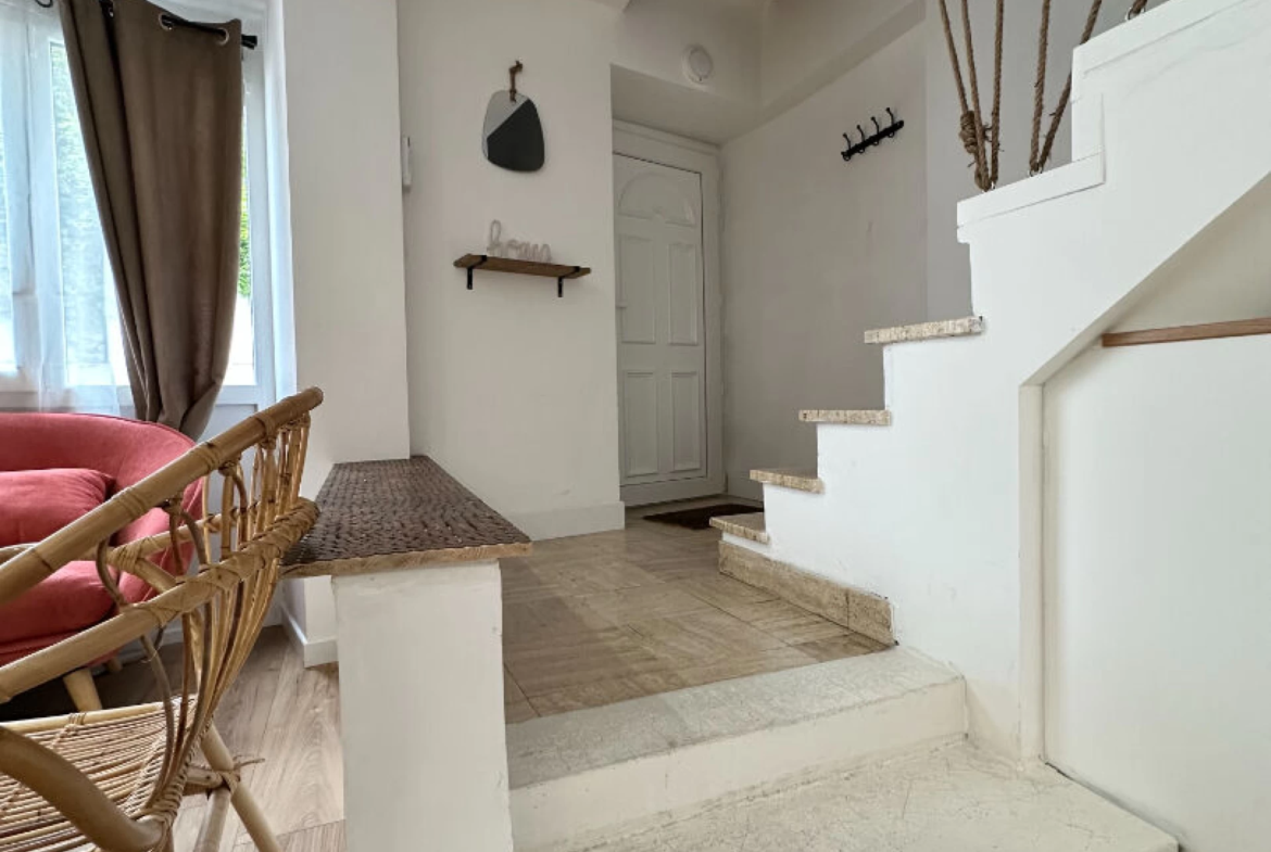 Investissement locatif de qualité au centre de Saint-Brieuc avec 3 chambres et cour privée 