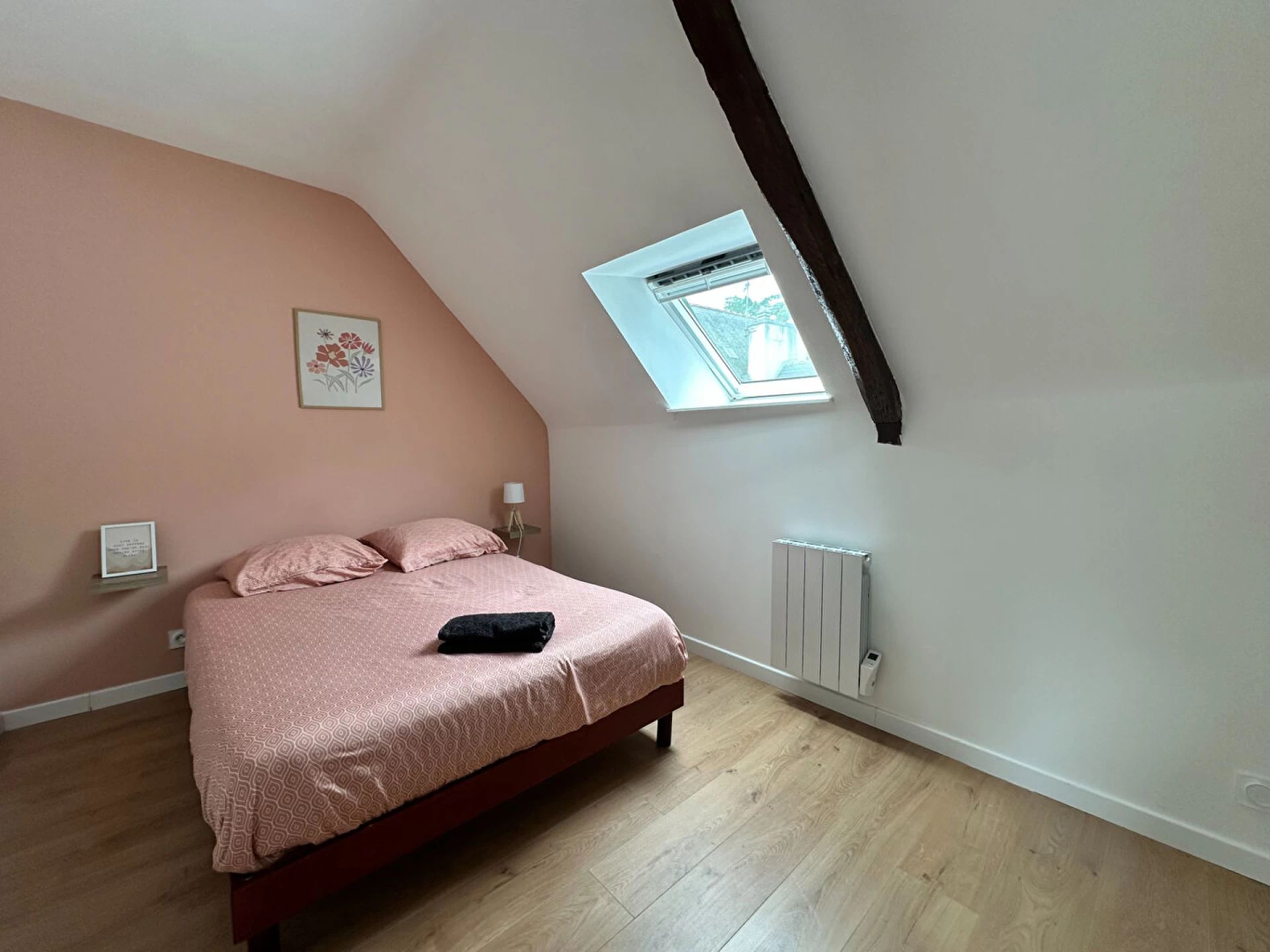 Investissement locatif de qualité au centre de Saint-Brieuc avec 3 chambres et cour privée 