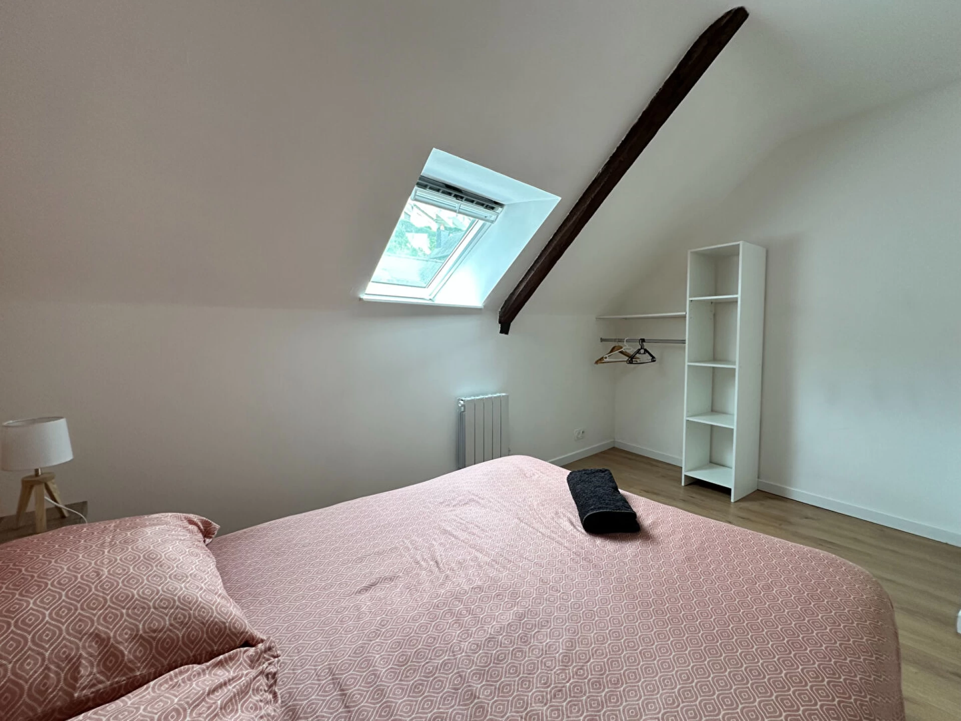 Investissement locatif de qualité au centre de Saint-Brieuc avec 3 chambres et cour privée 