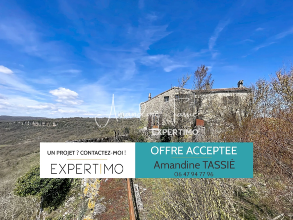 Magnifique maison ancienne avec vue panoramique au cœur des Grands Causses