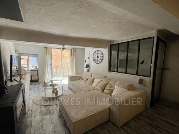 Maison de village de 130 m² avec garage et toit-terrasse à Le Val