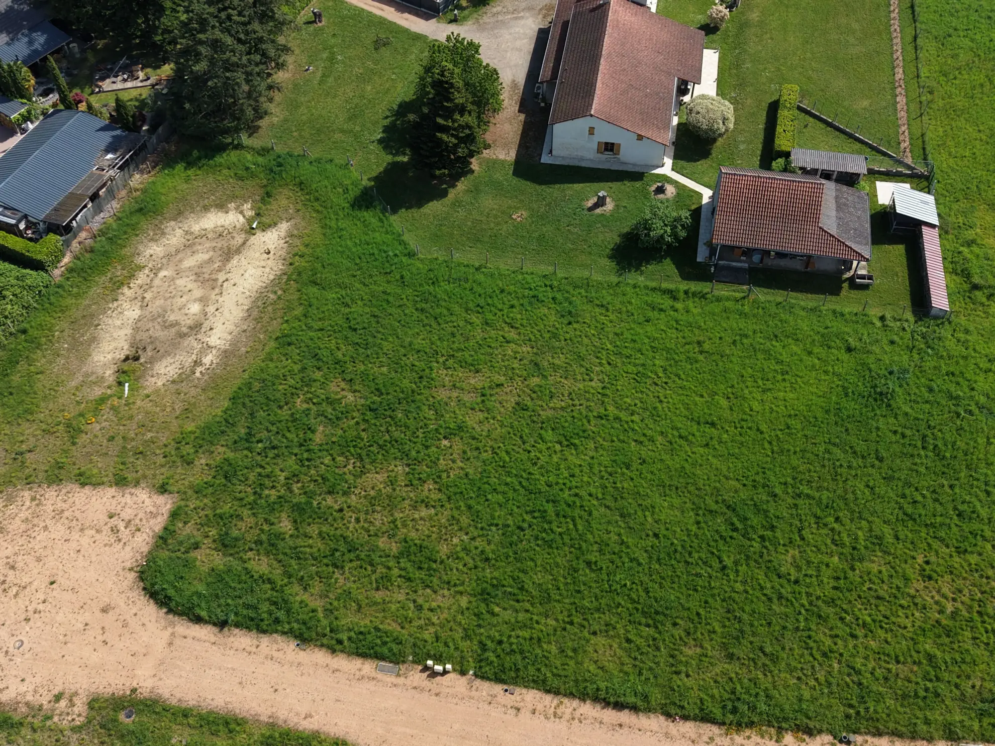 Terrains constructibles à Vendat - Centre-bourg, plusieurs superficies et prix 