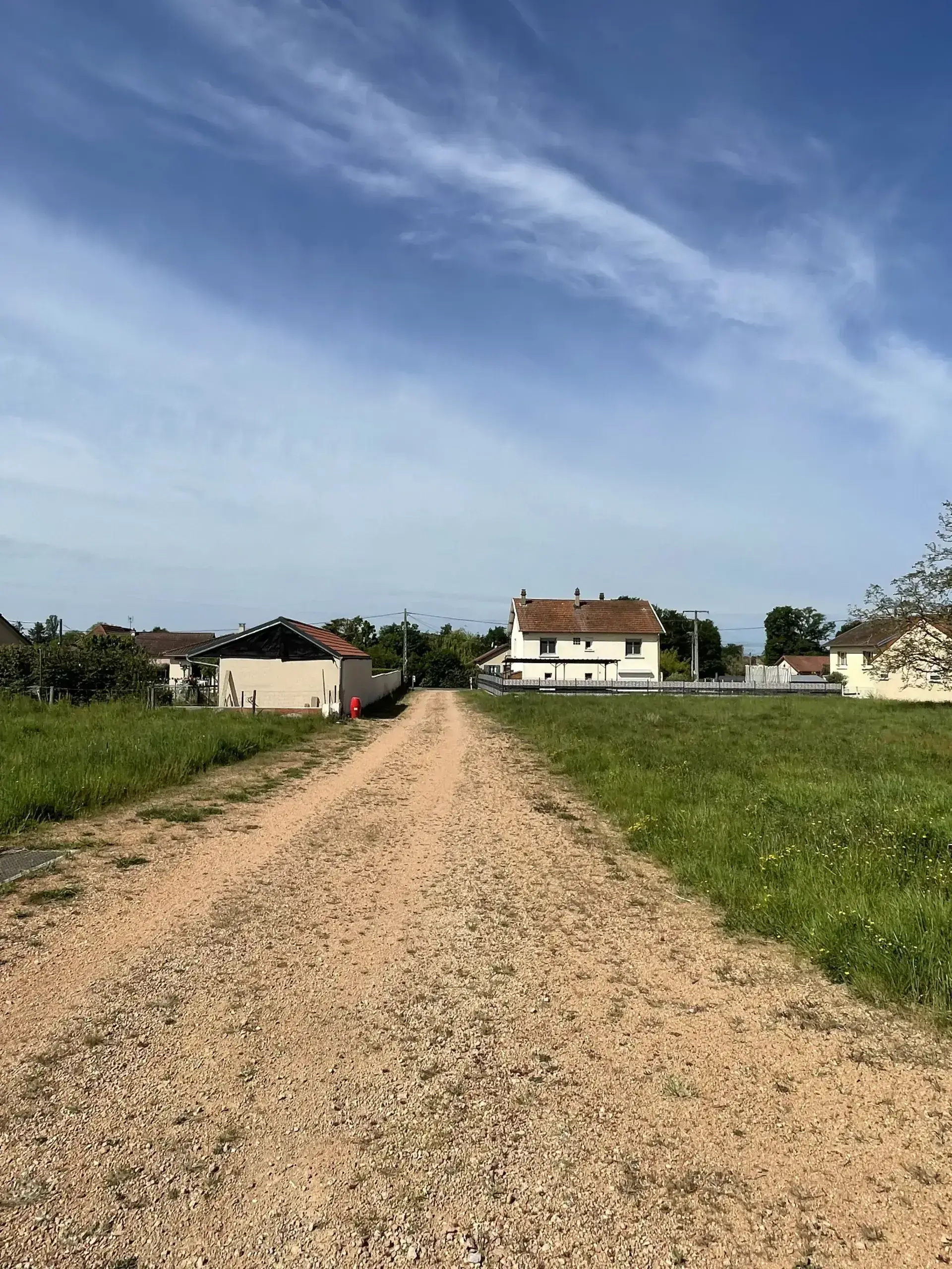 Terrains constructibles à Vendat - Centre-bourg, plusieurs superficies et prix 