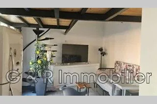 Maison 1/2 à vendre à La Bouilladisse avec terrasse et stationnement intérieur
