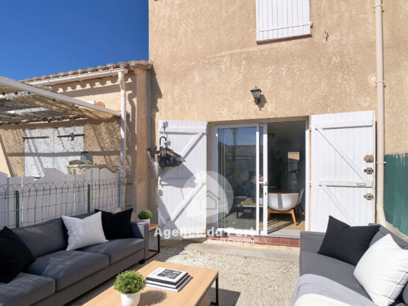 Vente maison 2 faces à Saint Cyprien, 49 m² avec extérieur et parking privé