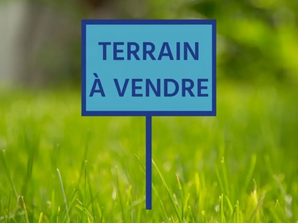 Terrain constructible de 736 m² à Peyssies, environnement calme et accessible
