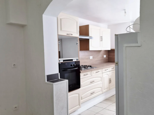 Charmante maison de village rénovée à Saint-Antoine-sur-l'Isle - 86 m²