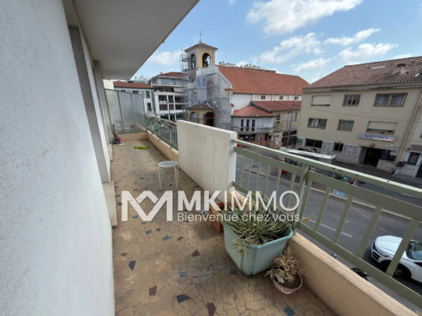 A vendre appartement 2 pièces avec terrasse au centre de Cagnes-sur-Mer