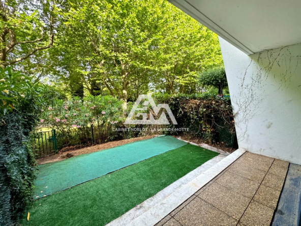 Studio cabine à vendre à La Grande-Motte avec terrasse et piscine