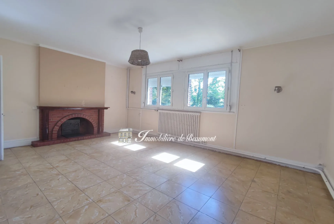 Maison à vendre à Beaumont le Roger avec jardin, garage et potentiel d'aménagement 
