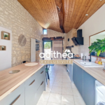 Maison charentaise rénovée avec 3 chambres, jardin clos, proche Pons et Gémozac