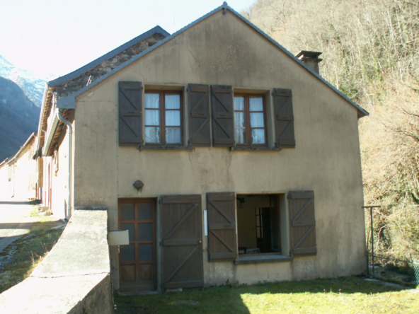 Maison T4 à Couflens 09140 - Charmante maison avec 3 chambres dans un environnement naturel