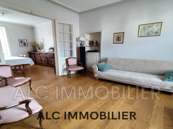 Maison familiale de 142 m² à vendre à Alençon, proche gare et commerces
