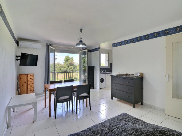 Studio lumineux à 50 mètres de la plage à Palavas-les-Flots avec parking privé