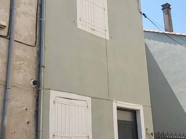 Maison de ville à Ales avec extérieur, 2 chambres, idéal premier achat