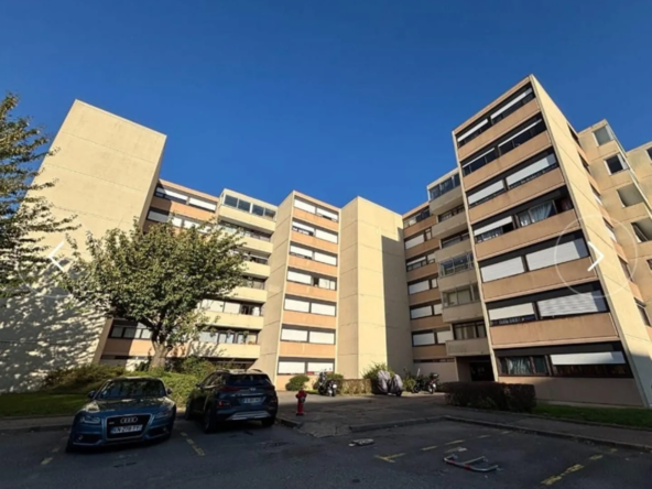 Appartement T4 lumineux avec parking privé à Chennevières-sur-Marne