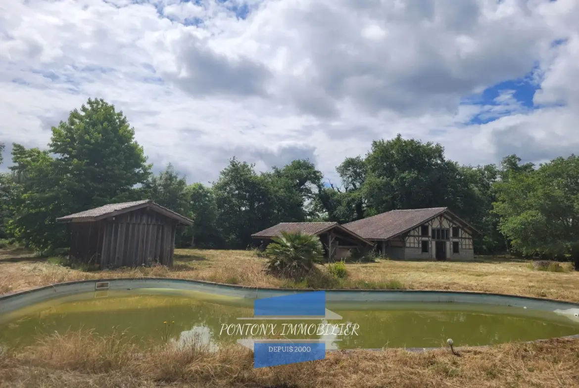 Propriété à vendre avec maison, bergerie et piscine proche de l'océan à Laluque 