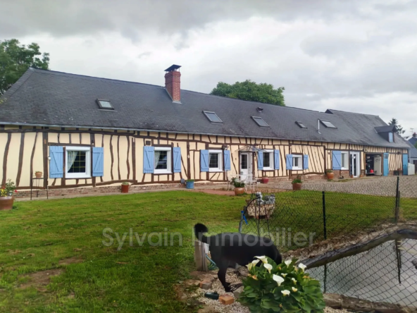 Longère de charme rénovée à Foucarmont avec grand terrain et dépendances