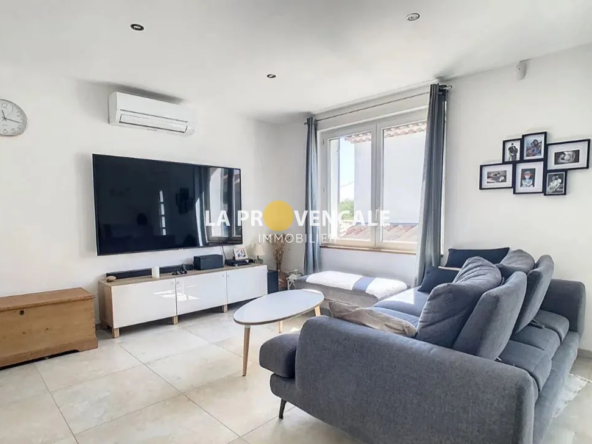 Vente appartement 3 pièces à Gréasque avec terrasse et parking