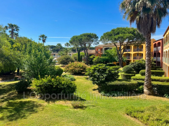 Investissement immobilier à Mandelieu : Appartement 2 pièces avec terrasse et rentabilité assurée