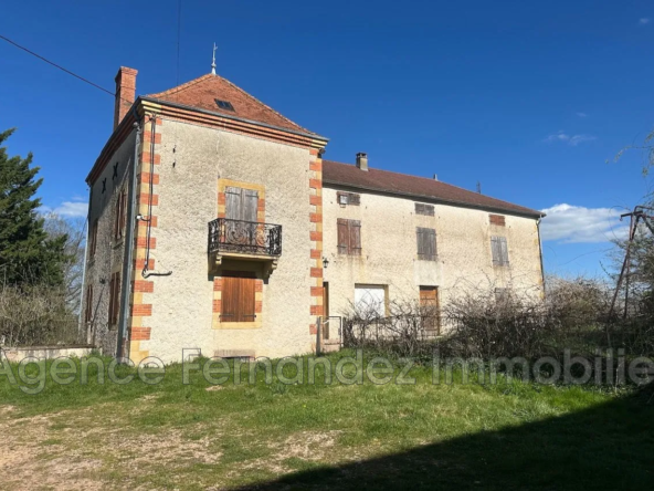 Belle maison avec dépendances et terrain à Urbise, calme campagne