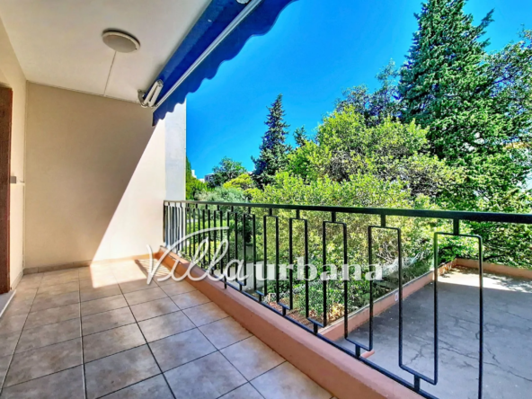 A vendre appartement 3 pièces à Juan-les-Pins avec terrasse et parking