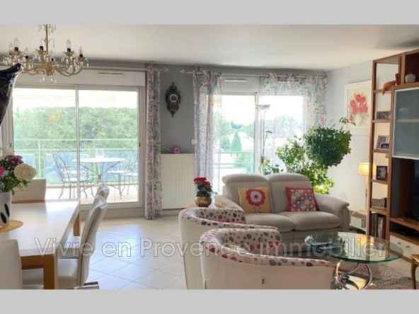 Appartement 5 pièces avec terrasse à 2 km d'Avignon dans résidence sécurisée