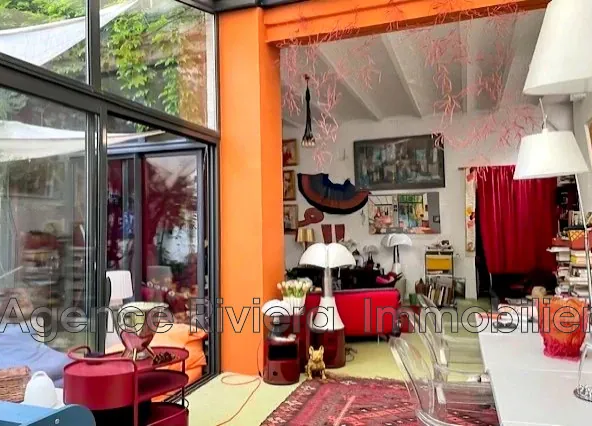 Appartement en nue-propriété à Marseille 6e avec deux niveaux et cave