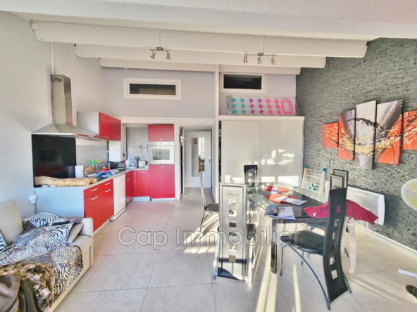 Appartement T3 avec mezzanine et piscine au Cap d'Agde, proche plages et port
