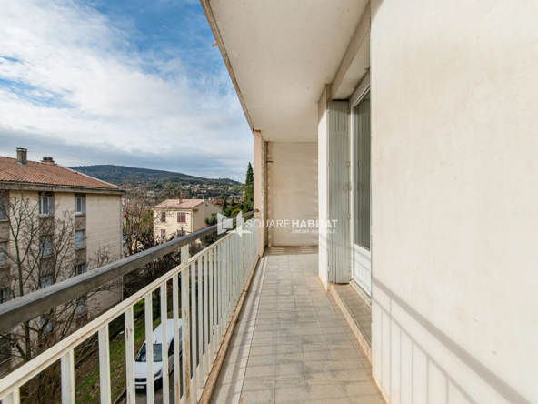 Appartement 4 pièces lumineux de 76 m² à Apt, exposition sud