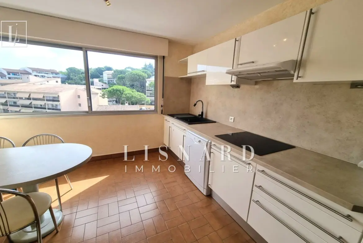 Vente appartement 3 pièces avec terrasse et garage à Vallauris 