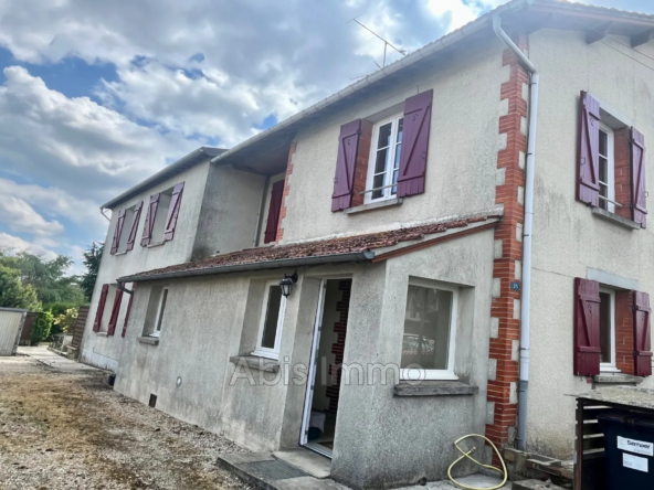 Maison rénovée en Vente à Voves - 123 m² avec jardin et garage