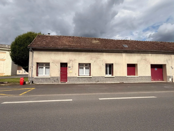 Maison de village à vendre à Les Ormes - 83 m² avec dépendance et garage