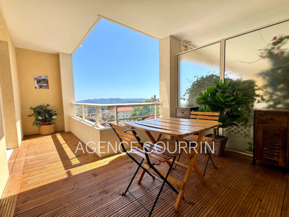 À vendre appartement 2 pièces avec terrasse et vue mer à Grasse