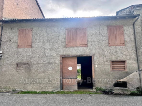 Grande grange à rénover avec jardin à Seix - Exposition sud-est