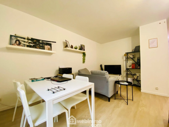 Investissement immobilier à Corbeil-Essonnes : Studio loué de 35 m² idéal rentabilité