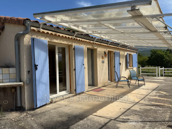 Villa à vendre à Sainte-Jalle avec vue sur les montagnes - 77 m²