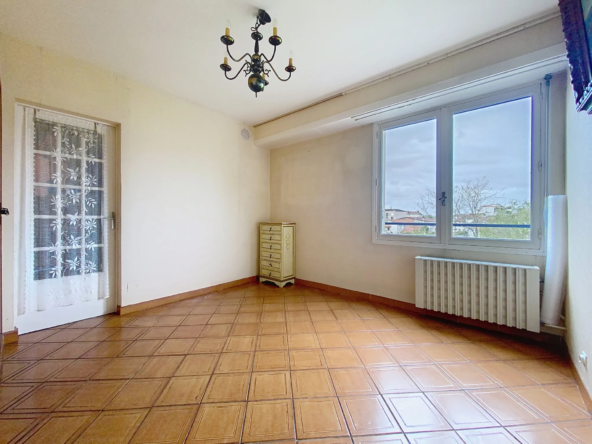 Appartement T4 lumineux avec garage et parking à Dax